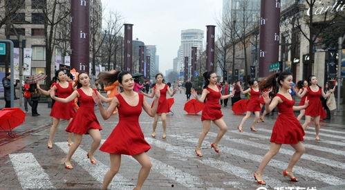 街边吃瓜小品,笑谈人间百态