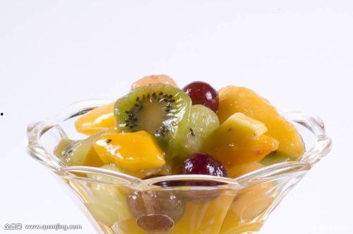 枇杷可不可以和哈密瓜吃,食用搭配的适宜性探讨