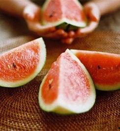 蒙主吃瓜合集,揭秘娱乐圈那些不为人知的幕后故事