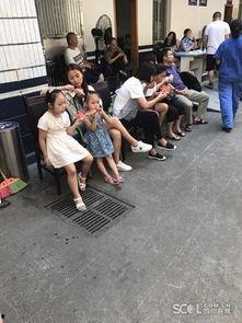 吃瓜群众感动吗图片,吃瓜群众感动瞬间，共绘人间温情画卷